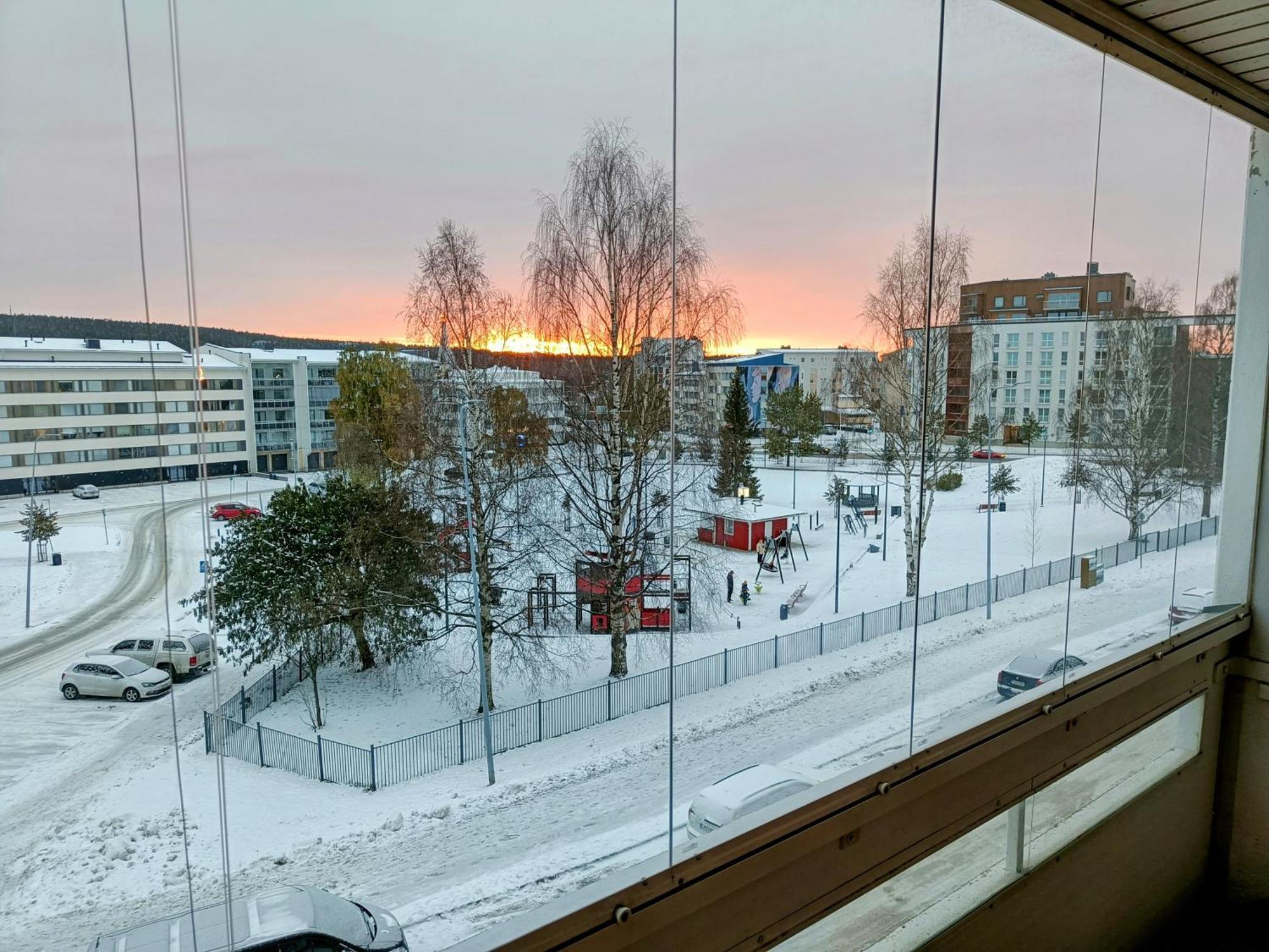 Big 88M2 Apartment In The Center Rovaniemi Exterior photo